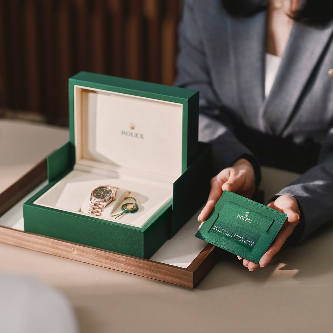 Official Rolex Retailer in Genève - Boutique Rolex Genève
